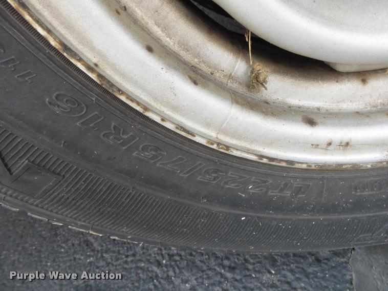 image for item DA2649 2000 Chevrolet Express 2500 Extended Cargo shuttle bus