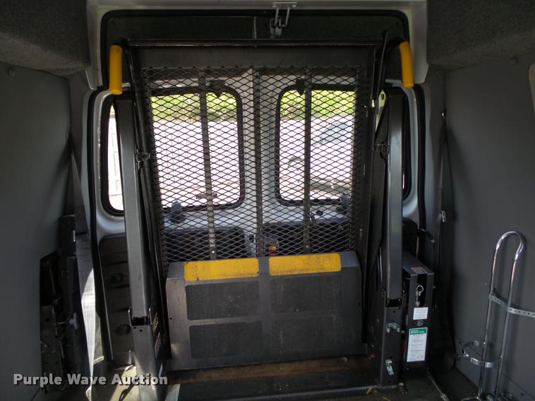 image for item DA2649 2000 Chevrolet Express 2500 Extended Cargo shuttle bus