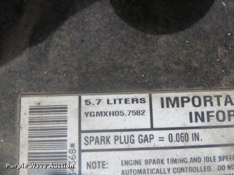 image for item DA2649 2000 Chevrolet Express 2500 Extended Cargo shuttle bus