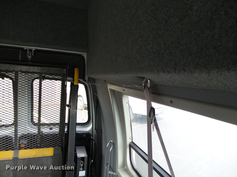 image for item DA2649 2000 Chevrolet Express 2500 Extended Cargo shuttle bus