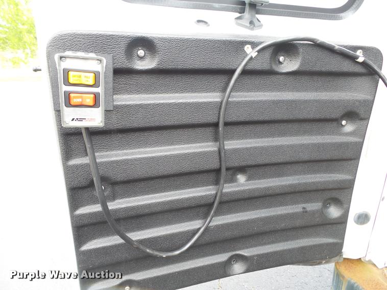 image for item DA2649 2000 Chevrolet Express 2500 Extended Cargo shuttle bus