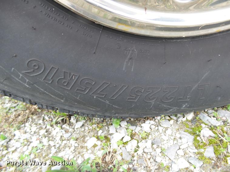 image for item DA2657 2002 Chevrolet Express 3500 Cargo shuttle bus