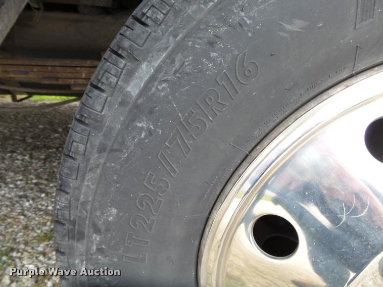 image for item DA2657 2002 Chevrolet Express 3500 Cargo shuttle bus