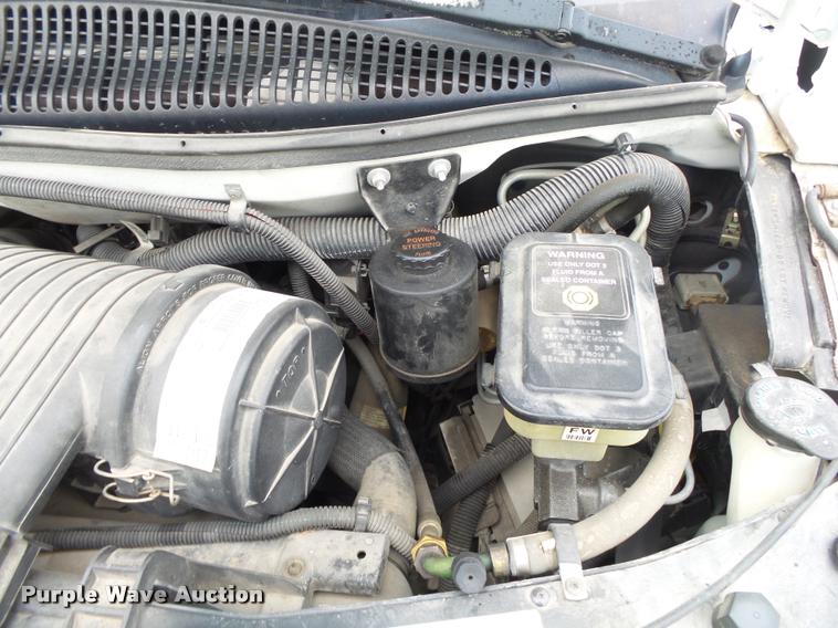 image for item DA2657 2002 Chevrolet Express 3500 Cargo shuttle bus