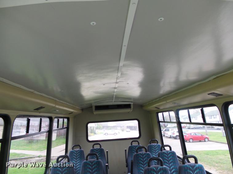 image for item DA2657 2002 Chevrolet Express 3500 Cargo shuttle bus