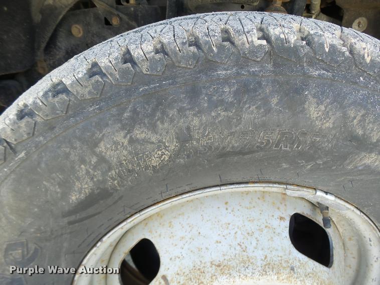 image for item DA3445 2010 Ford F350 Super Duty Crew Cab flatbed pickup truck