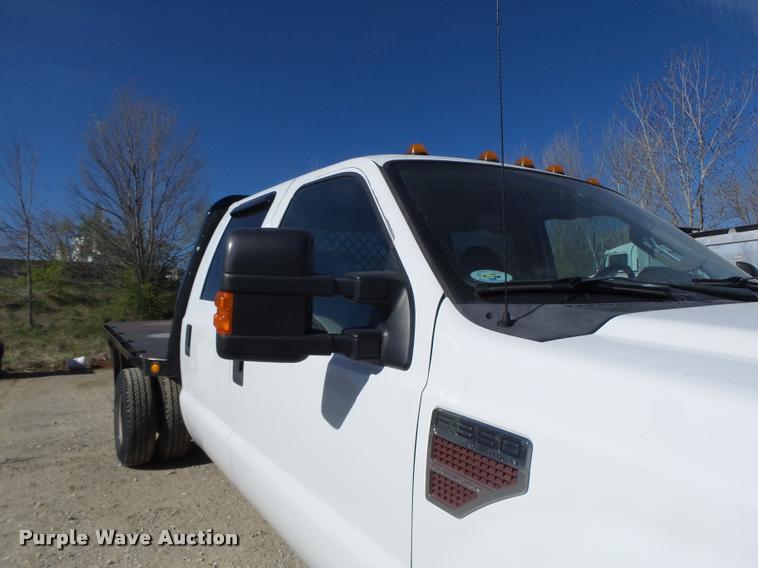 image for item DA3445 2010 Ford F350 Super Duty Crew Cab flatbed pickup truck
