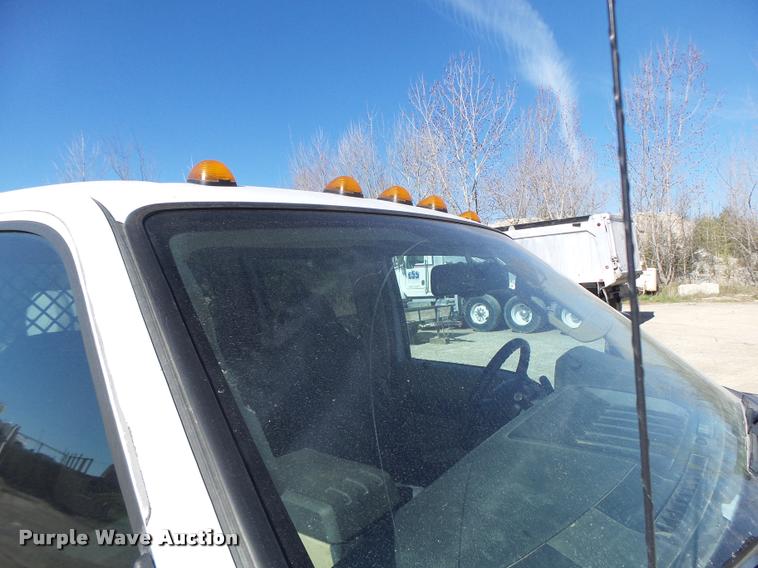 image for item DA3445 2010 Ford F350 Super Duty Crew Cab flatbed pickup truck