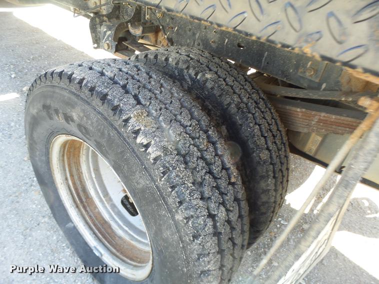 image for item DA3445 2010 Ford F350 Super Duty Crew Cab flatbed pickup truck