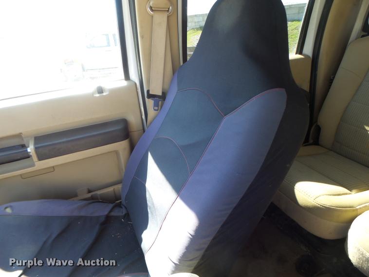 image for item DA3445 2010 Ford F350 Super Duty Crew Cab flatbed pickup truck