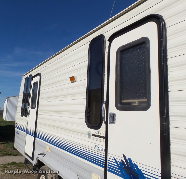 image for item DA3452 1992 Playmore 2550RK Premier LX camper