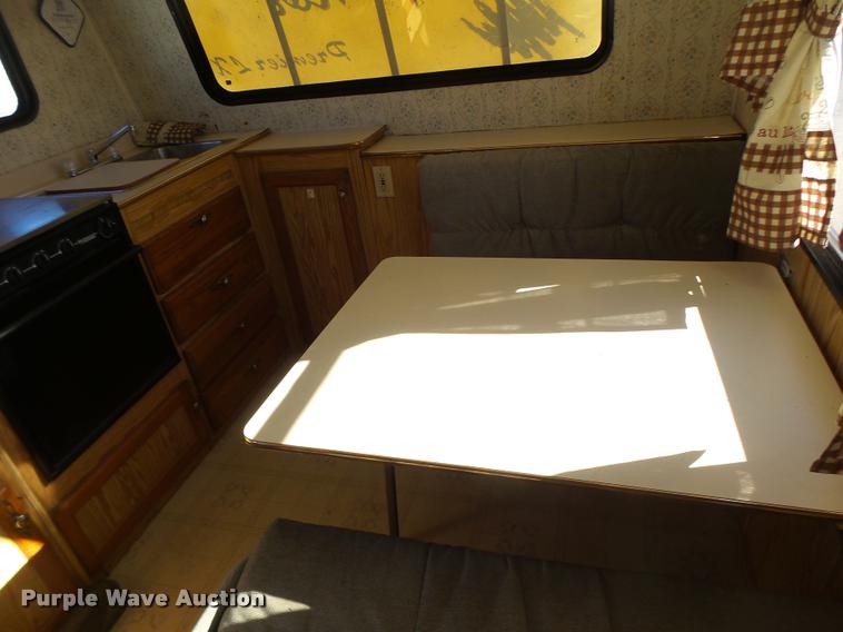 image for item DA3452 1992 Playmore 2550RK Premier LX camper