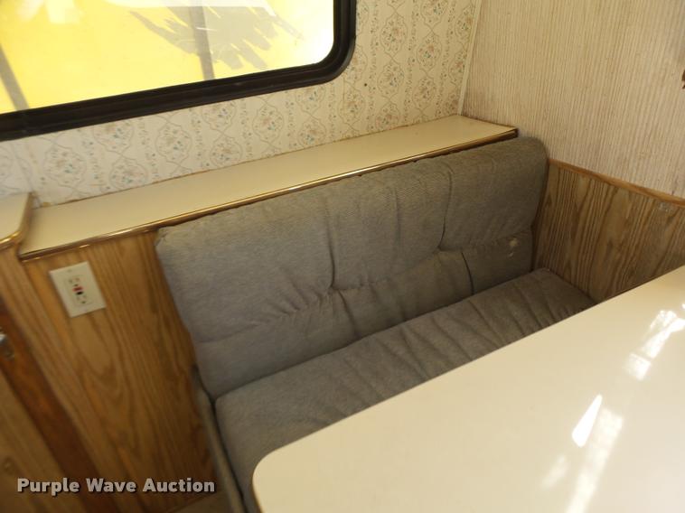 image for item DA3452 1992 Playmore 2550RK Premier LX camper