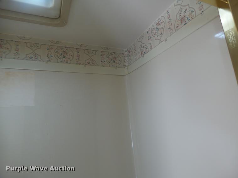 image for item DA3452 1992 Playmore 2550RK Premier LX camper