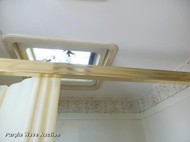 image for item DA3452 1992 Playmore 2550RK Premier LX camper