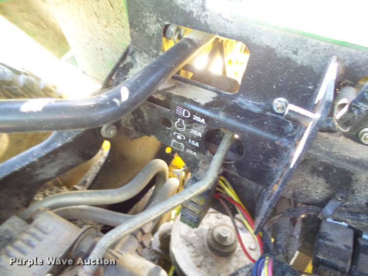 image for item DA3453 John Deere F525 lawn mower