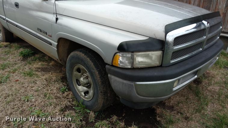 image for item DA5533 1999 Dodge Ram 1500 Quad Cab pickup truck
