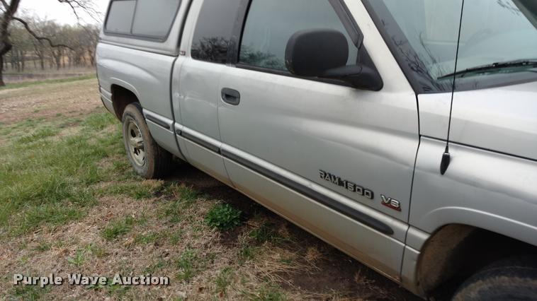 image for item DA5533 1999 Dodge Ram 1500 Quad Cab pickup truck