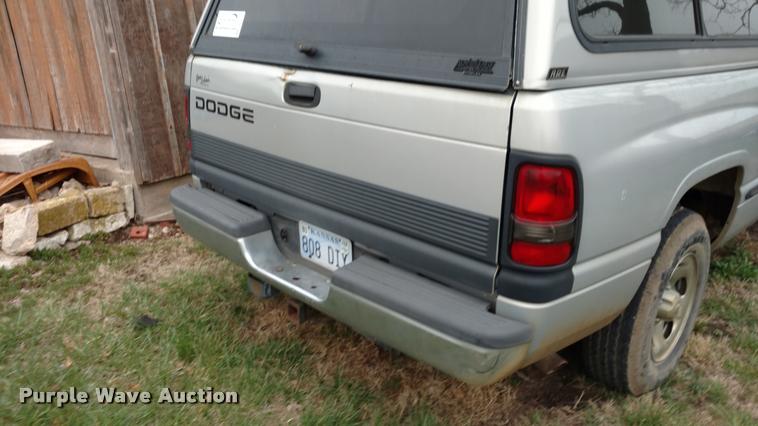 image for item DA5533 1999 Dodge Ram 1500 Quad Cab pickup truck