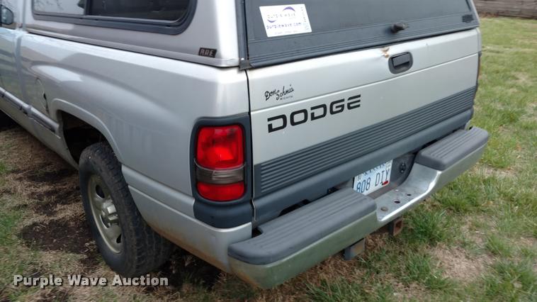 image for item DA5533 1999 Dodge Ram 1500 Quad Cab pickup truck