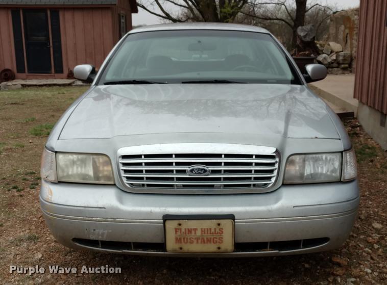 image for item DA5534 2001 Ford Crown Victoria