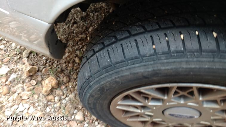 image for item DA5534 2001 Ford Crown Victoria