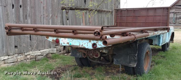 image for item DA5535 1957 Chevrolet flatbed truck