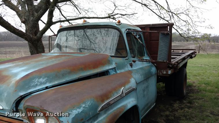 image for item DA5535 1957 Chevrolet flatbed truck
