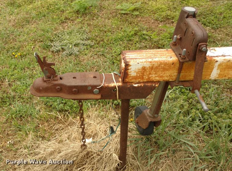 image for item DA5542 1984 Monark aluminum boat