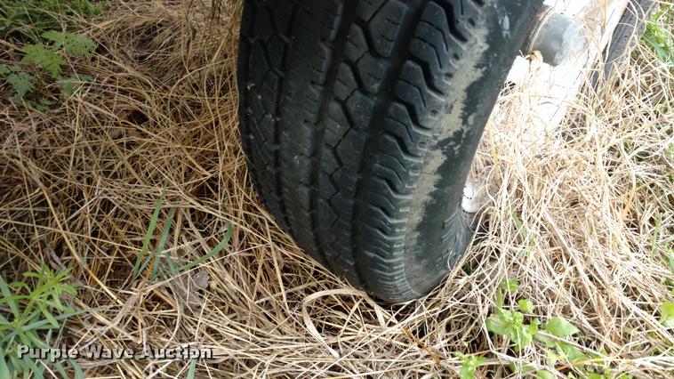 image for item DA5542 1984 Monark aluminum boat