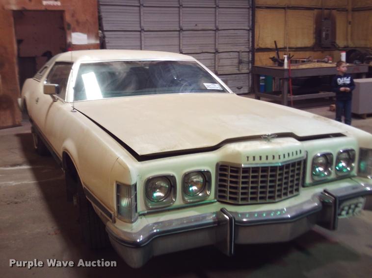 image for item DA6038 1976 Ford Thunderbird