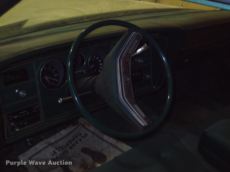 image for item DA6038 1976 Ford Thunderbird