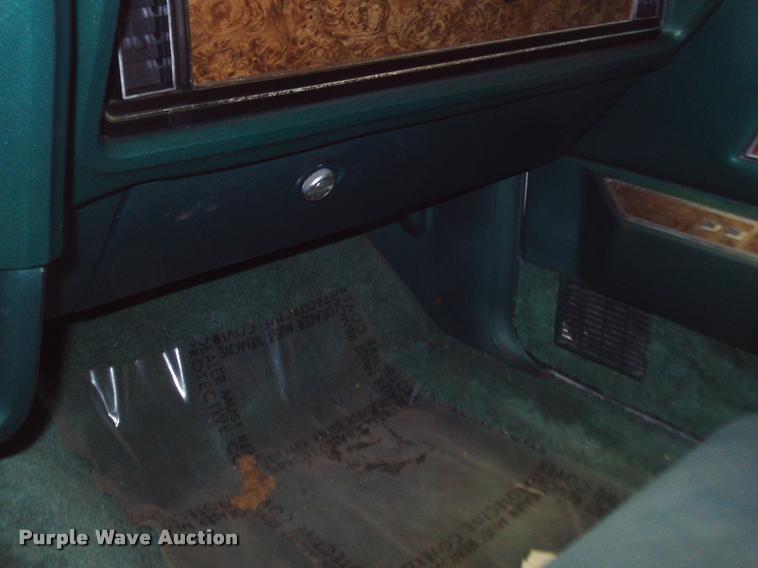 image for item DA6038 1976 Ford Thunderbird