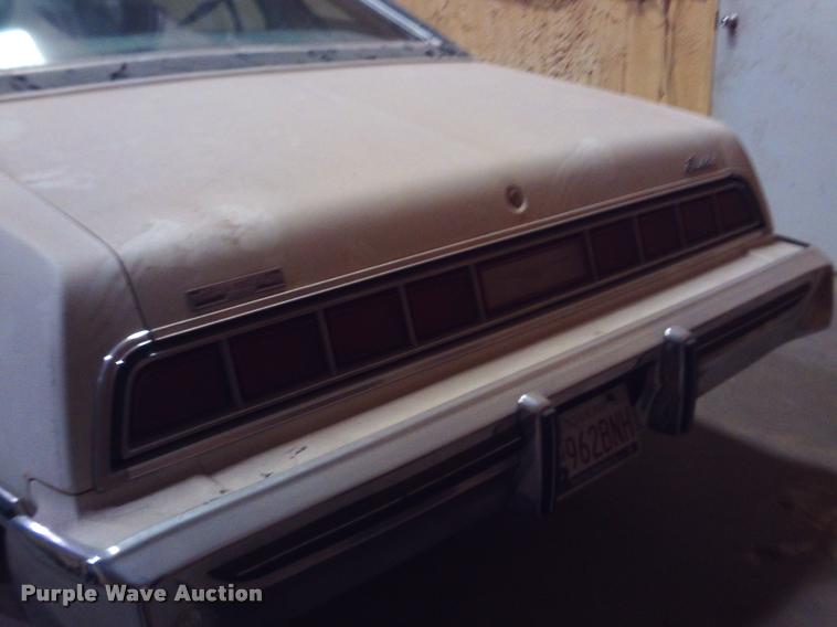 image for item DA6038 1976 Ford Thunderbird