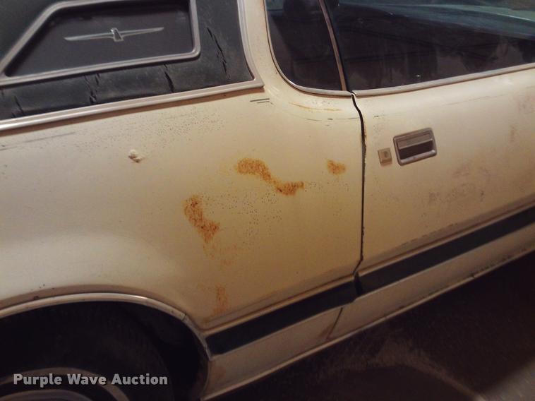 image for item DA6038 1976 Ford Thunderbird