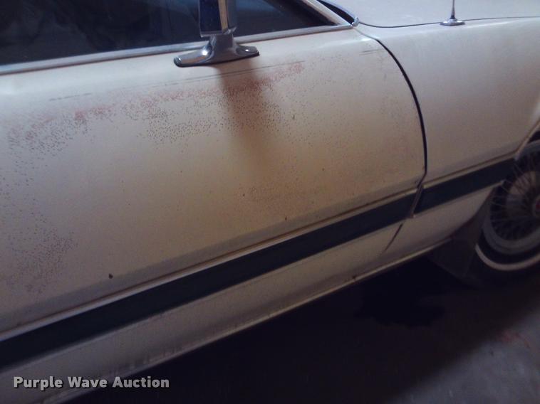 image for item DA6038 1976 Ford Thunderbird