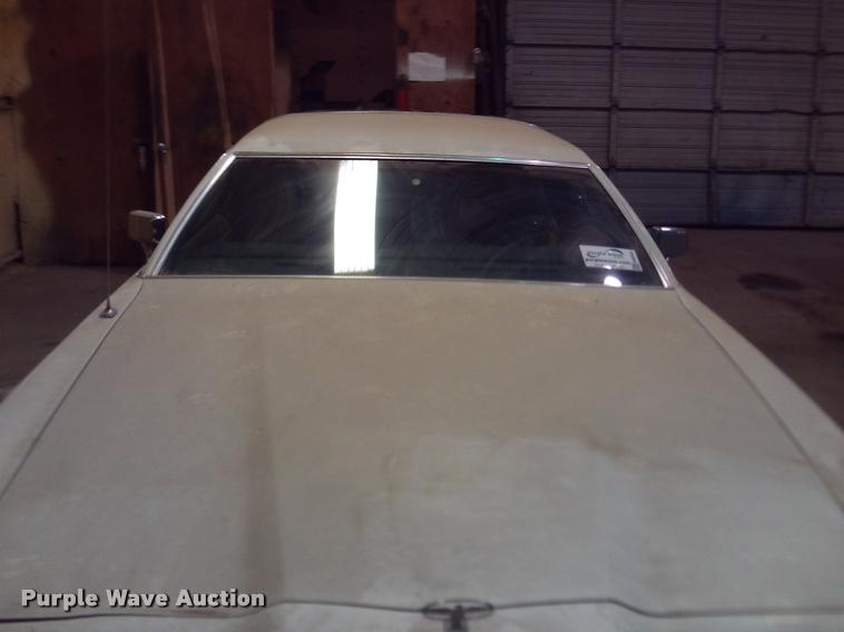 image for item DA6038 1976 Ford Thunderbird