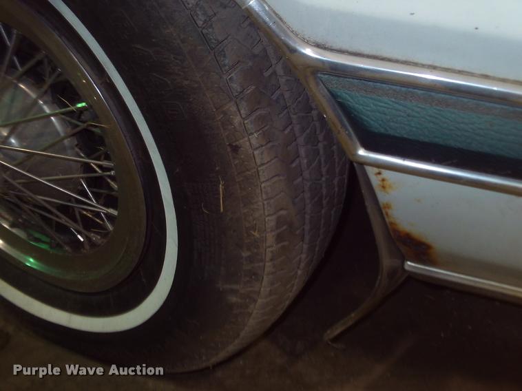 image for item DA6038 1976 Ford Thunderbird