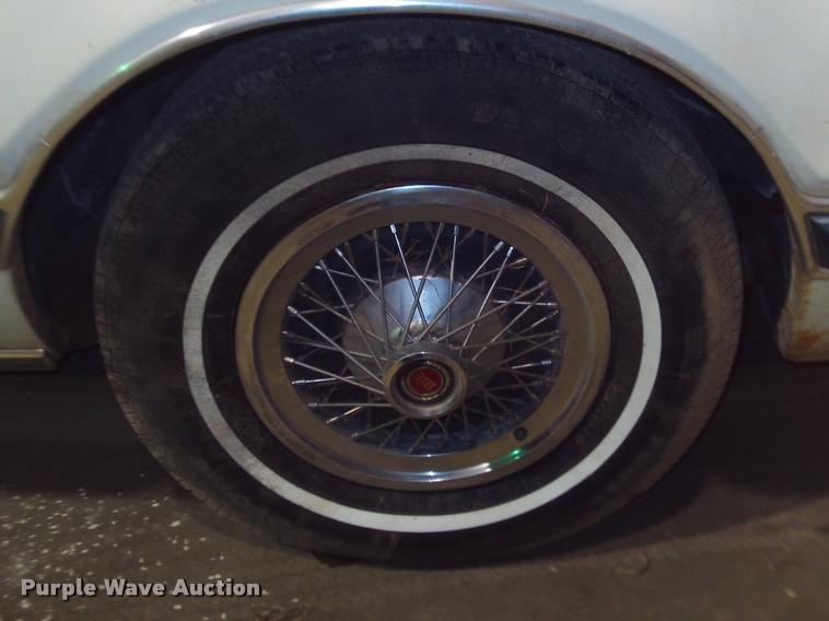 image for item DA6038 1976 Ford Thunderbird