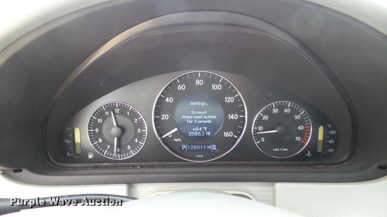 image for item DA7792 2005 Mercedes Benz CLK Class