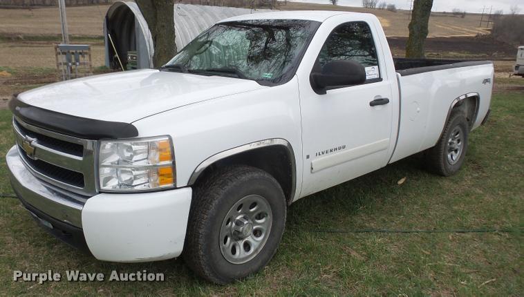 image for item DA8003 2008 Chevrolet Silverado 1500 pickup truck