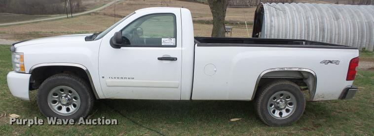image for item DA8003 2008 Chevrolet Silverado 1500 pickup truck
