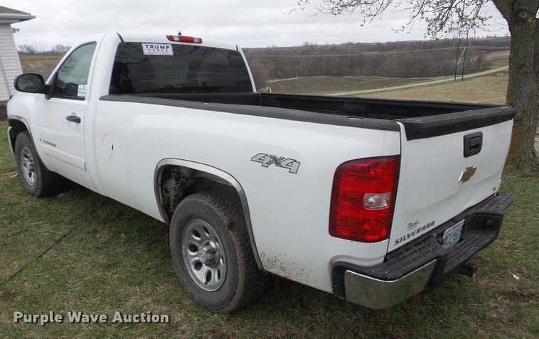 image for item DA8003 2008 Chevrolet Silverado 1500 pickup truck