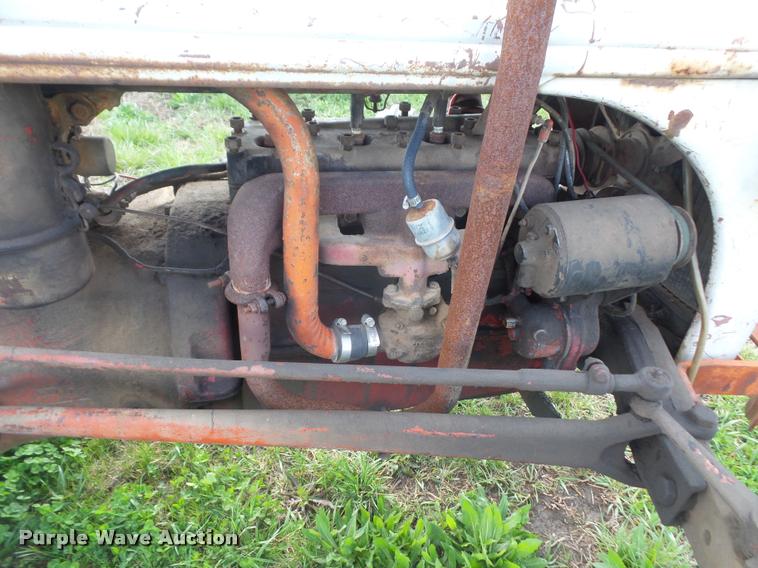 image for item DA8034 Ford tractor