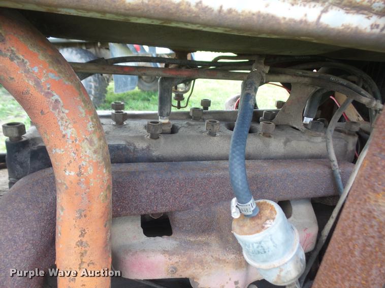 image for item DA8034 Ford tractor