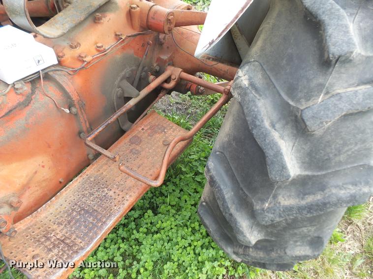 image for item DA8034 Ford tractor