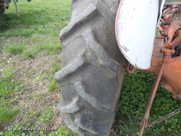 image for item DA8034 Ford tractor