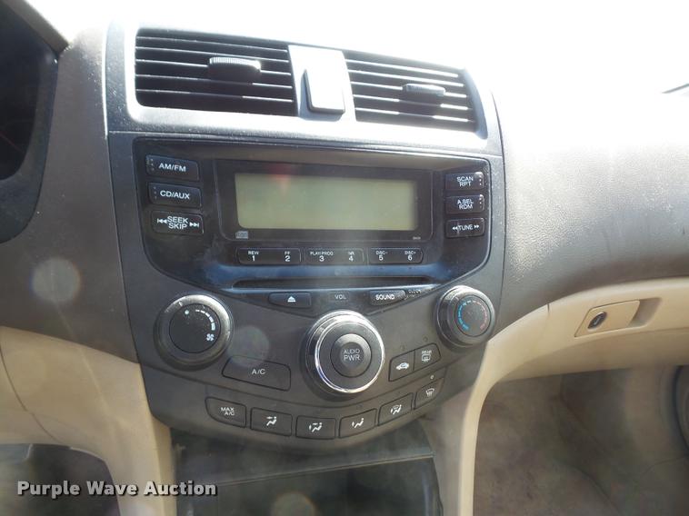 image for item DA8035 2003 Honda Accord LX