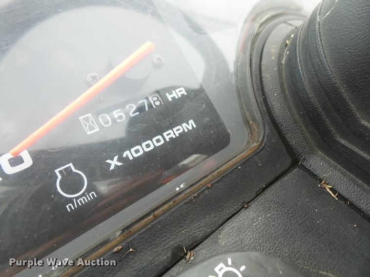 image for item DA8046 2003 Kubota B7800 MFWD tractor