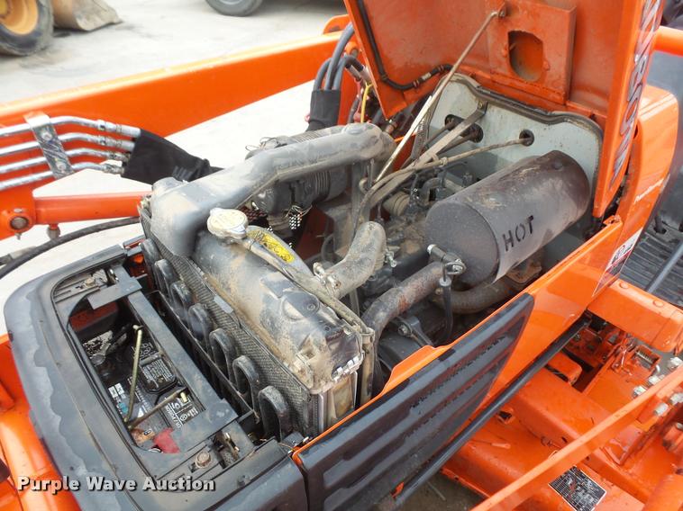 image for item DA8046 2003 Kubota B7800 MFWD tractor